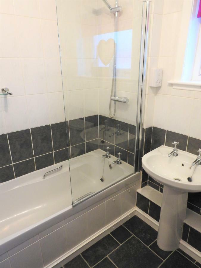 Stornoway Self Catering Apartment ภายนอก รูปภาพ
